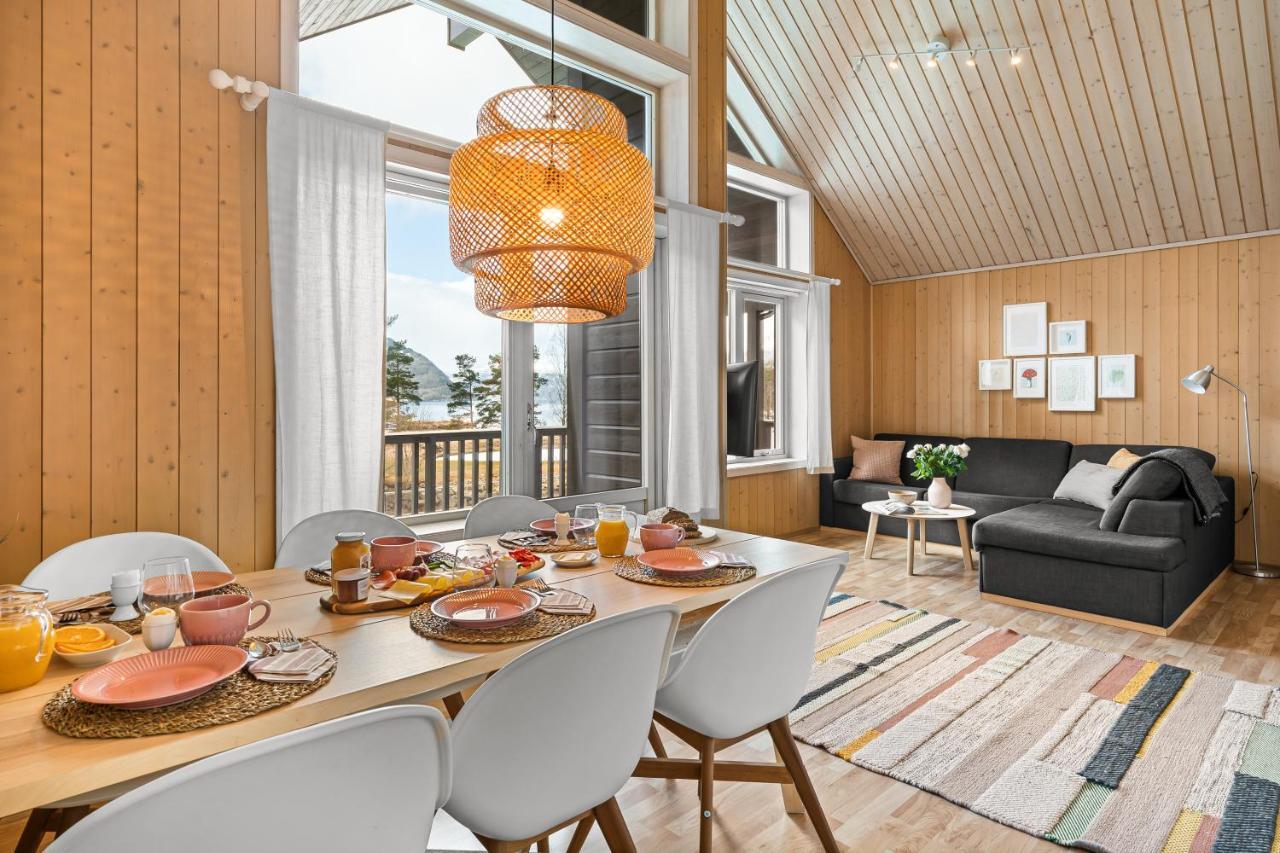 Mikkelparken Ferietun Hotel Kinsarvik Kültér fotó