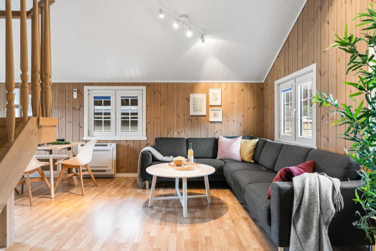 Mikkelparken Ferietun Hotel Kinsarvik Kültér fotó