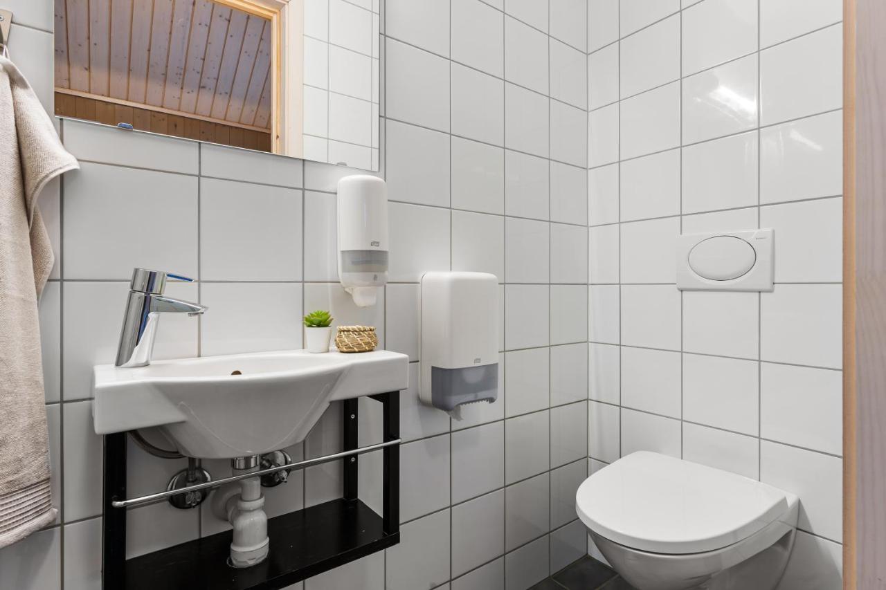 Mikkelparken Ferietun Hotel Kinsarvik Kültér fotó
