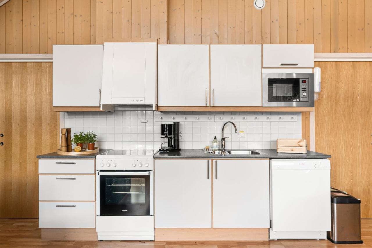 Mikkelparken Ferietun Hotel Kinsarvik Kültér fotó