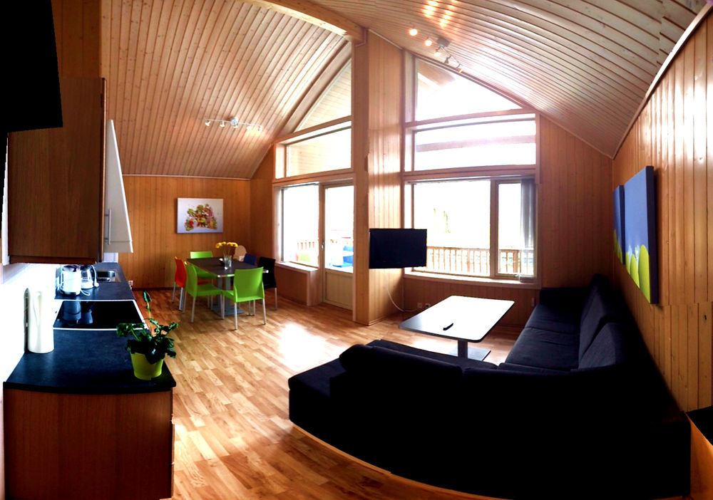 Mikkelparken Ferietun Hotel Kinsarvik Kültér fotó